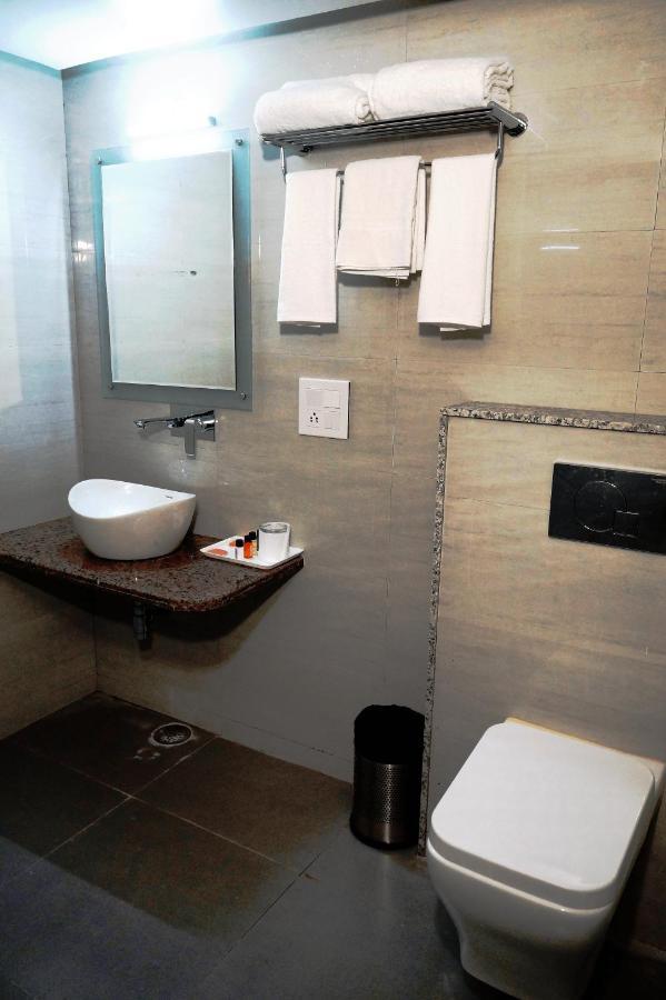 Hotel Shivoy Grand Varanasi Ngoại thất bức ảnh