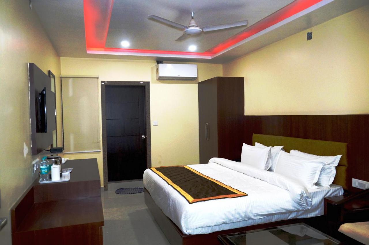 Hotel Shivoy Grand Varanasi Ngoại thất bức ảnh