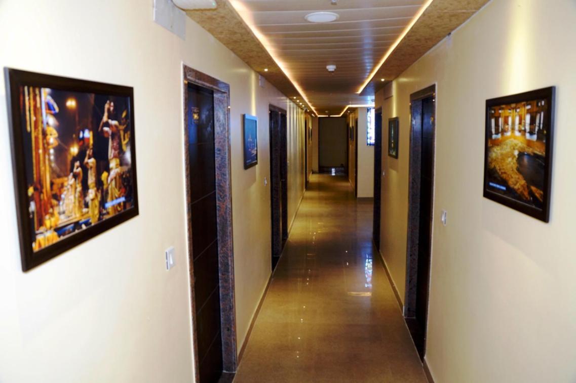 Hotel Shivoy Grand Varanasi Ngoại thất bức ảnh