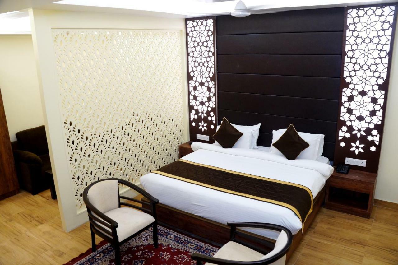 Hotel Shivoy Grand Varanasi Ngoại thất bức ảnh