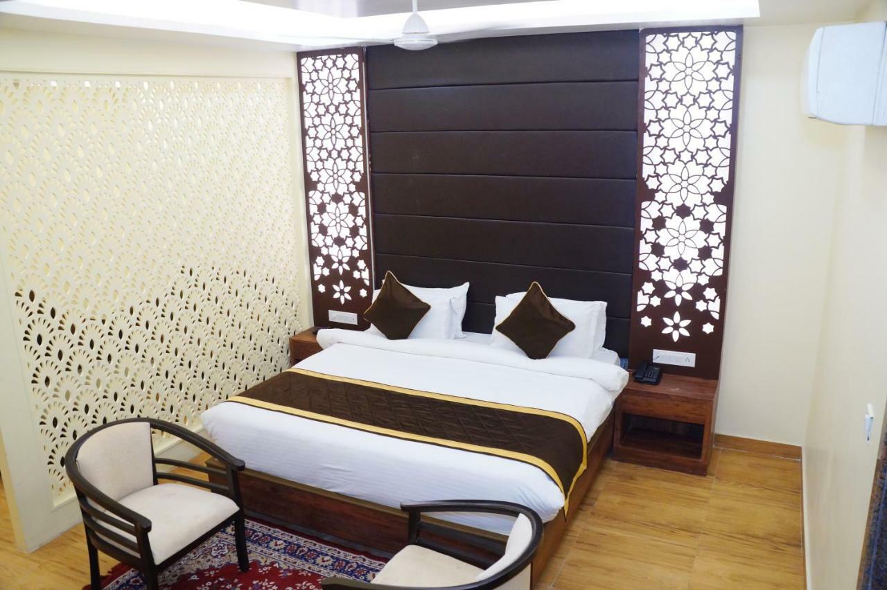 Hotel Shivoy Grand Varanasi Ngoại thất bức ảnh