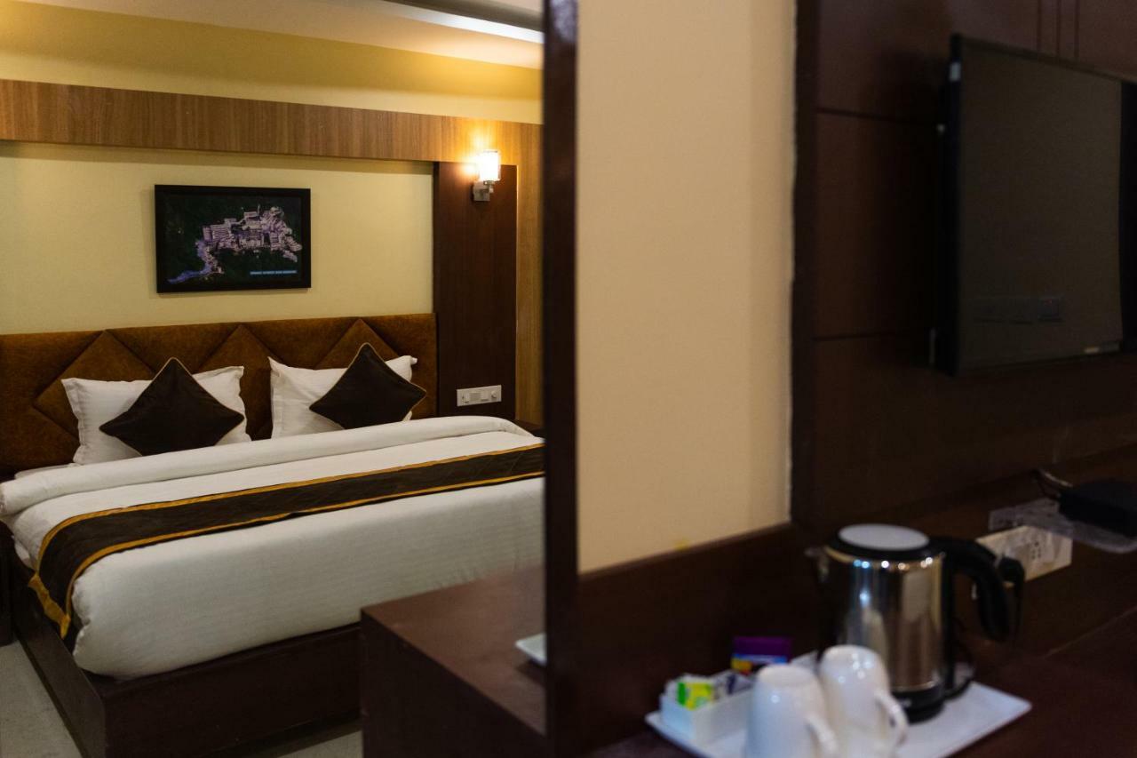 Hotel Shivoy Grand Varanasi Ngoại thất bức ảnh