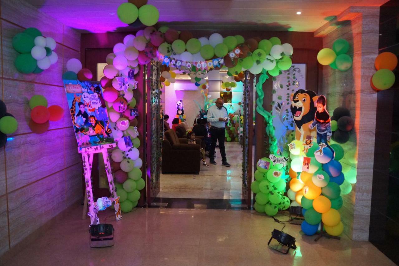 Hotel Shivoy Grand Varanasi Ngoại thất bức ảnh